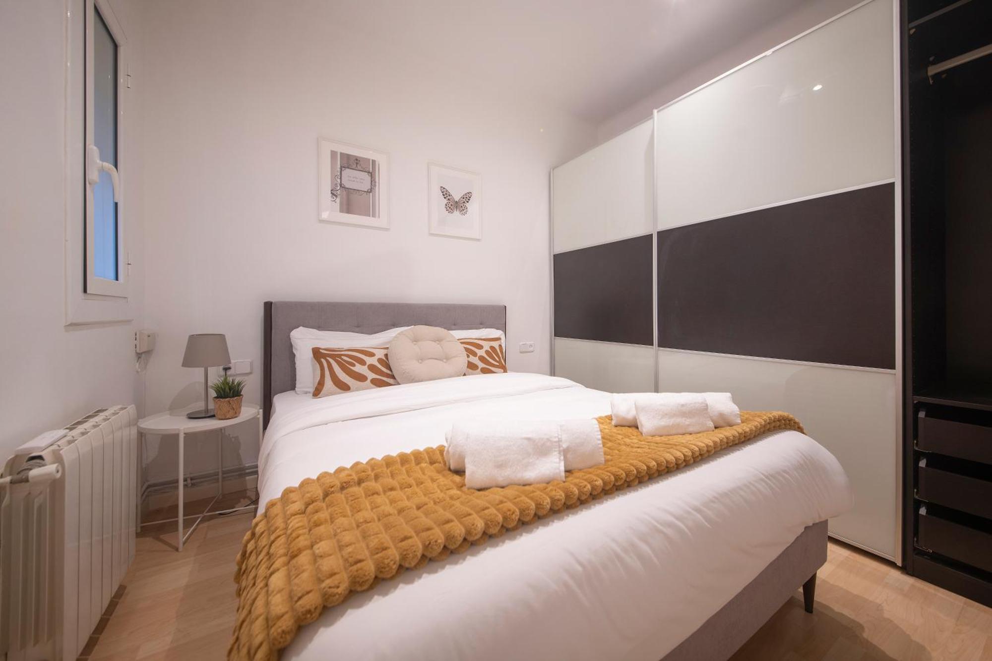 One Bedroom In Carrer Arago Apartamento *
